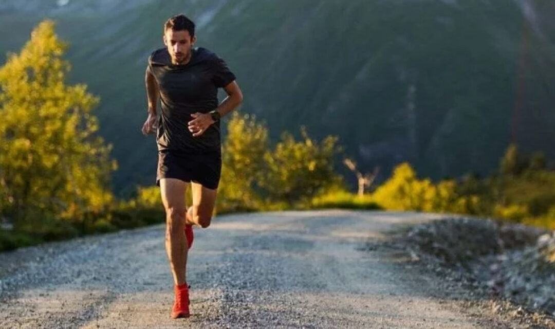 Kilian Jornet s’attaquera au record du monde des 24 heures sur piste les 21 et 22 novembre prochains