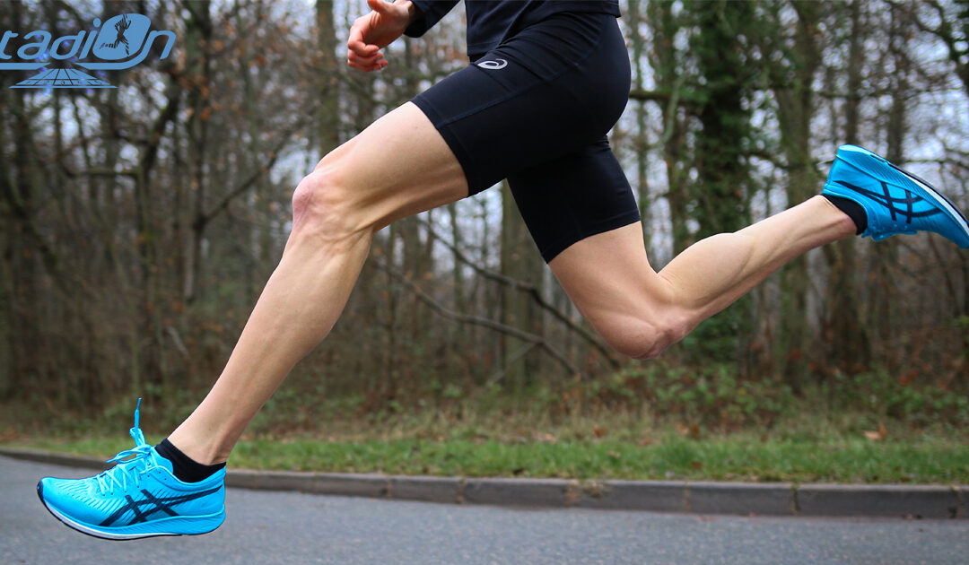 On a testé la Metaracer, chaussure avec plaque carbone d’Asics