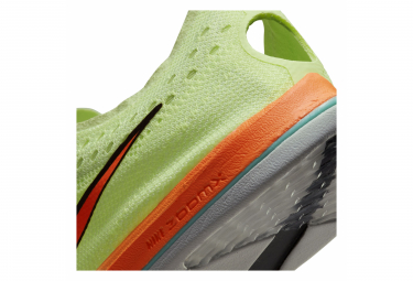 ZoomX Dragonfly : Nike présente un nouveau coloris Volt à son modèle de  pointes de demi-fond