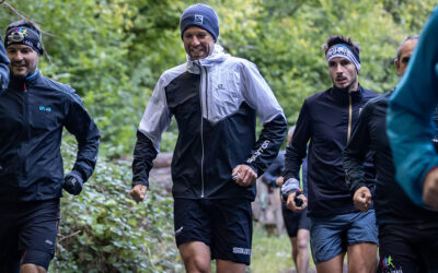 François D’Haene au départ du 110 km de la Volvic Volcanic Expérience le 27 mai