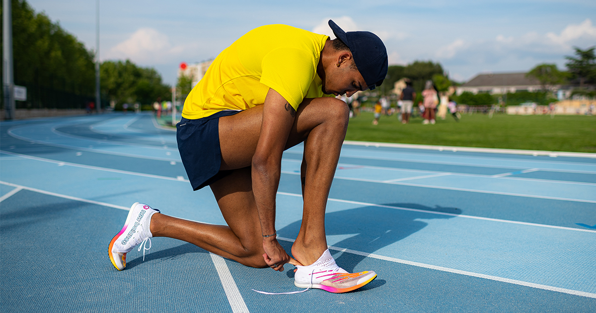 On a testé New Balance FuelCell MD-X, pointes plaque carbone de