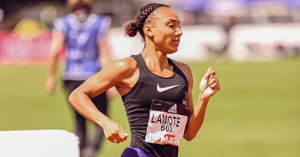 Nous avons suivi Rénelle Lamote à l'entraînement à Montpellier avant son entrée en lice aux Championnats du Monde de Eugene sur 800 m.