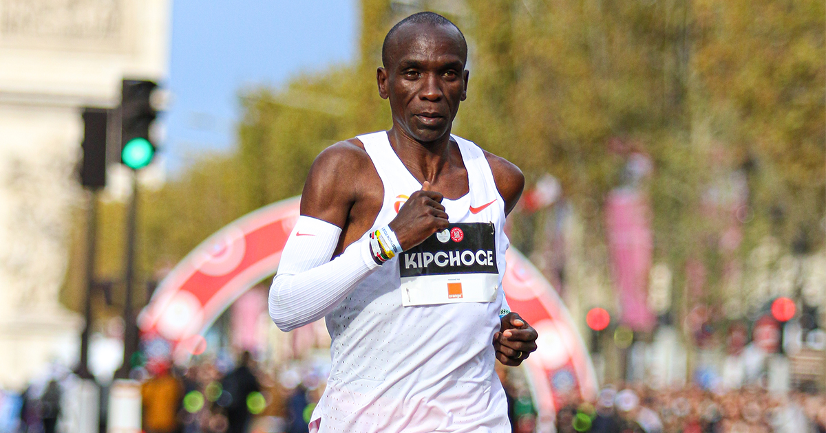 Eliud Kipchoge sera de retour au Marathon de Berlin ce dimanche 25 septembre, où il a battu le record du monde en septembre 2018 (2h01'39).