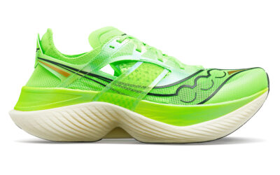 Saucony Endorphin Elite, la nouvelle chaussure de running sur route avec plaque carbone