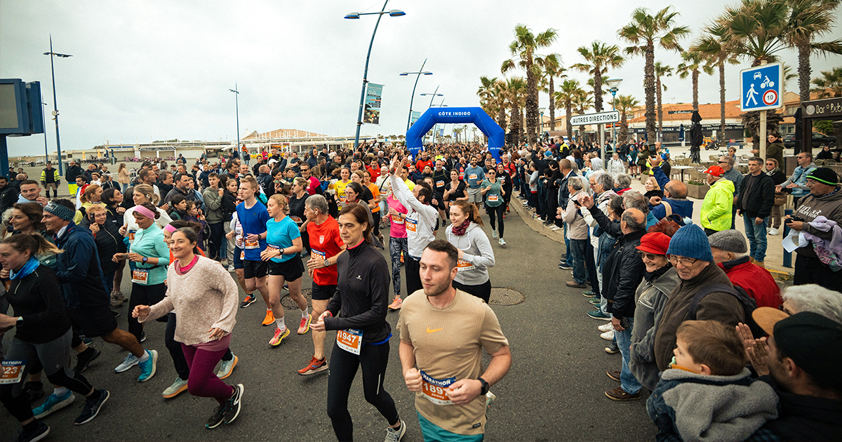 Le Marathon Côte Indigo les 22 et 23 avril 2023 a réuni plus de 2000 coureurs et a vu les victoires de Nicolas Fernandez et Anna Wasik.