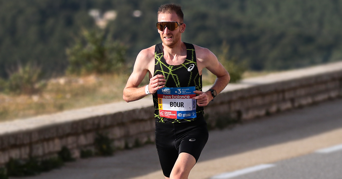 En lice sur le semi-marathon de Valence ce dimanche, Félix Bour a frappé fort en claquant un chrono de 1h00'39, devenant ainsi le sixième performeur français de l'histoire sur la distance.