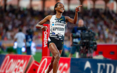 Faith Kipyegon : « J’ai été surprise de battre le record du monde du 5000 m à Paris, j’en ai même pleuré »