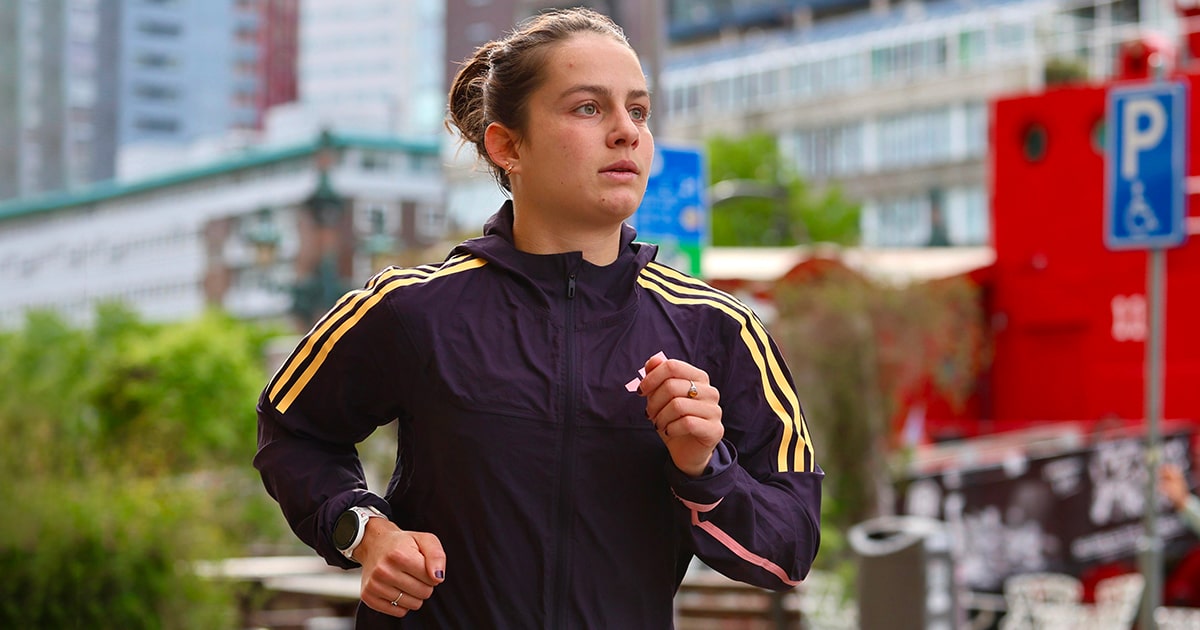 Manon Trapp, partie avec l'objectif de battre le record de France, a été contrainte à l'abandon au Marathon de Rotterdam (Pays-Bas).