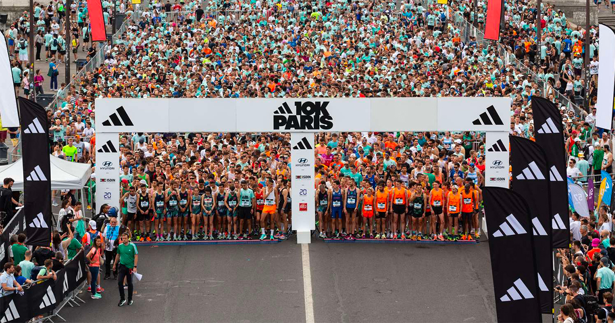 30 000 coureurs s'élanceront ce dimanche 26 mai 2024 pour les adidas 10K Paris depuis l'Arc de Triomphe pour découvrir un nouveau parcours.