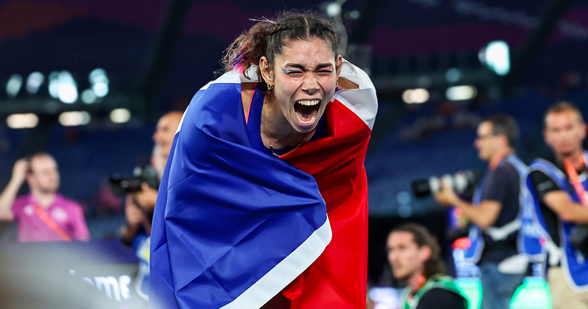 Lettre d'encouragement envoyée à notre équipe de France d'athlétisme avant les Jeux olympiques de Paris 2024 au Stade de France.