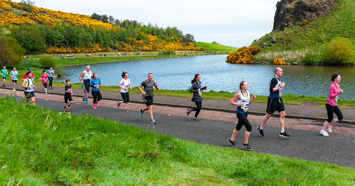 Réputé comme l'un des tracés les plus rapides de Grande-Bretagne, le Marathon d'Édimbourg revient pour une nouvelle édition le 25 mai 2025.