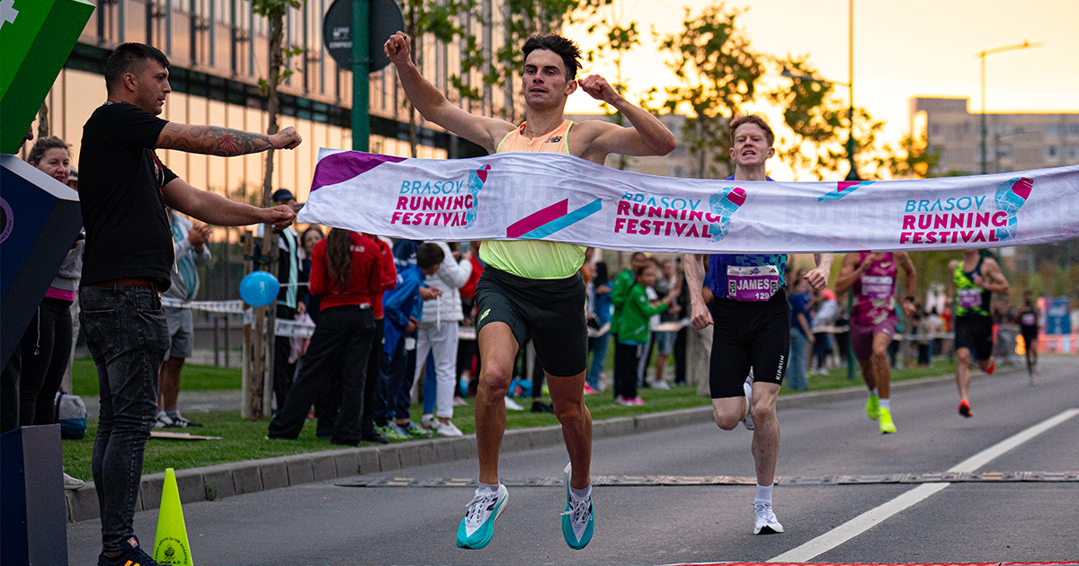 Retour sur les principaux résultats running du week-end avec la victoire de Romain Mornet sur le Road Mile à Brasov (Roumanie).