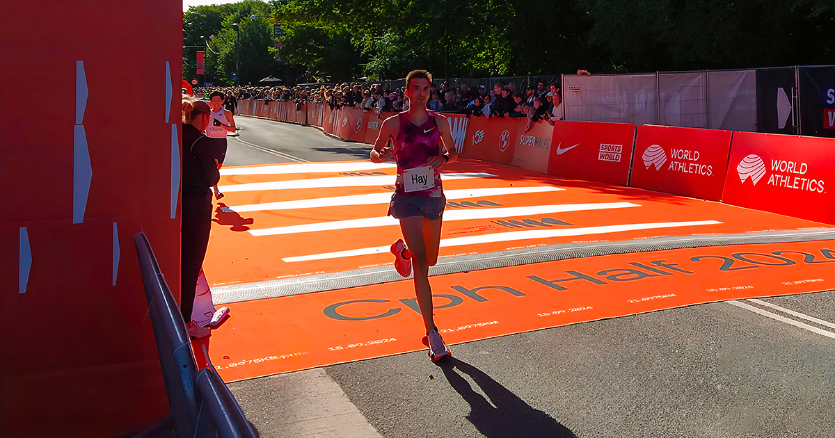 Hugo Hay a claqué un chrono de 1h01'43 alors que Jakob Ingebrigtsen a souffert en 1h03'13 lors du semi-marathon à Copenhague 2024.