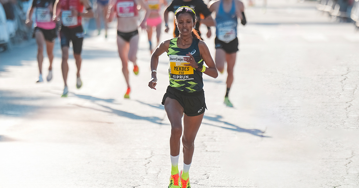 Andreas Almgren (26'52) a battu le record d'Europe en descendant pour la première fois fois sous les 27 minutes aux 10 km de Valence.