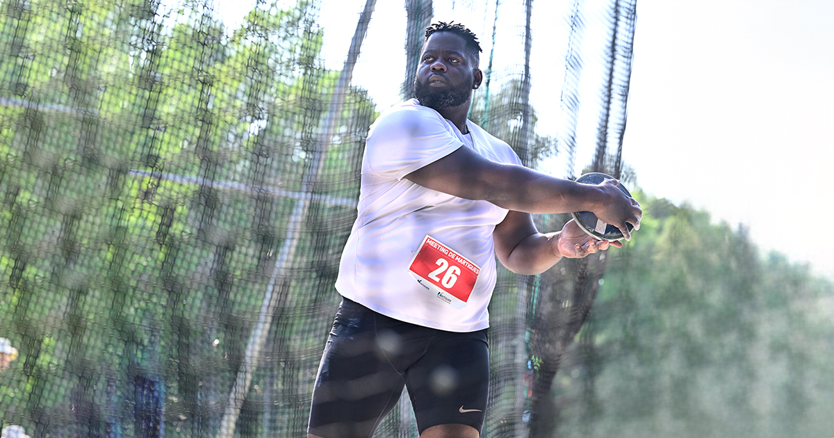 Lolassonn Djouhan a réalisé une performance exceptionnelle à Alès ce samedi en projetant son disque à 70,25 m, nouveau record de France.