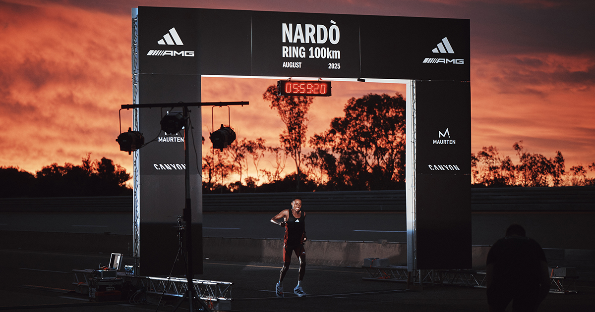 Le Sud-Africain Sibusiso Kubheka est devenu le premier coureur à négocier 100 kilomètres en moins de 6 heures sous l'impulsion d'adidas.