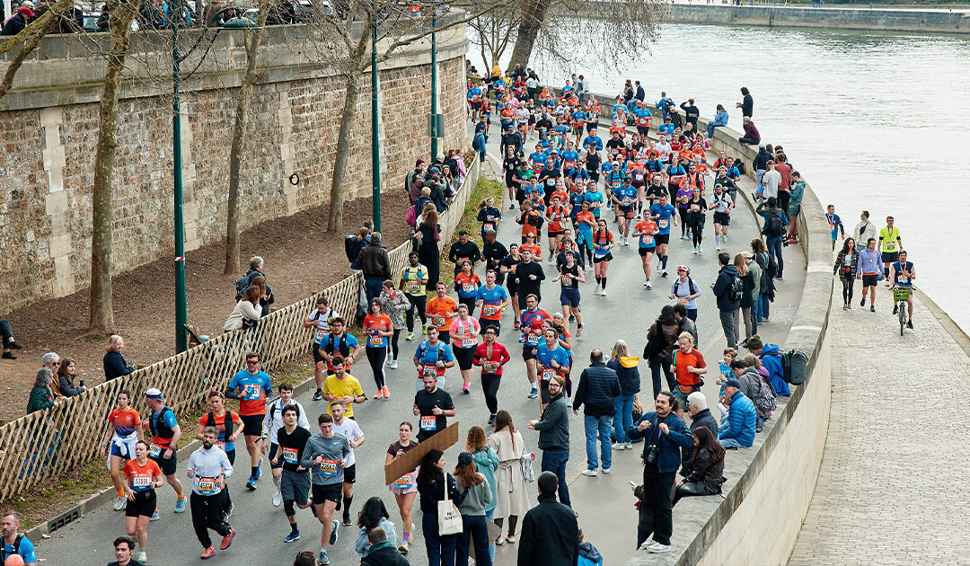 HOKA Semi de Paris : Sur quelle chaîne et à quelle heure suivre en direct le plus grand semi-marathon du monde ?