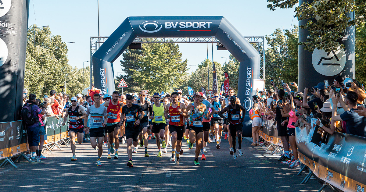 Marathon de la Bière La fête a été belle avec 8500 coureurs à Montbrison résultats La quatrième édition du Marathon de la Bière a connu une participation record avec 8500 coureurs sur l'ensemble des courses.
