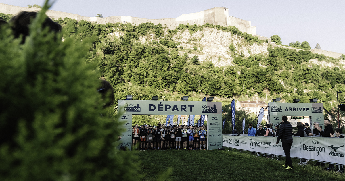 Stadion a analysé les principaux favoris du Trail des Forts 2026 à Besançon, en collaboration avec Mizuno, partenaire principal.
