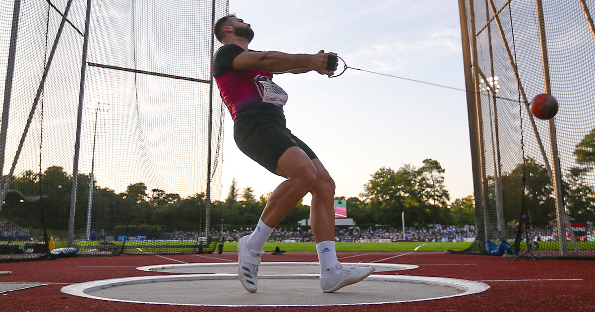 Yann Chaussinand record de France du lancer du marteau Los Angeles Yann Chaussinand a amélioré le record de France du lancer de marteau avec un jet à 82,44 m samedi lors du Grand Prix de Los Angeles.