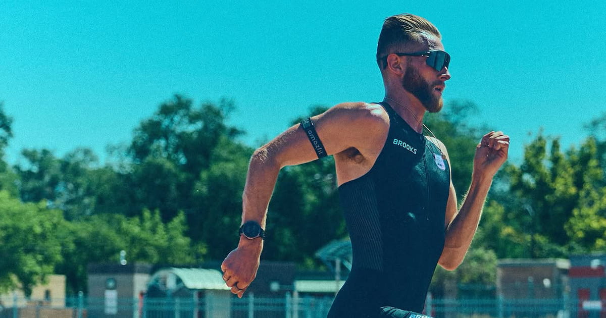 Brooks Project 222 Josh Kerr record du monde du mile Meeting de Londres athlétisme Le Britannique Josh Kerr s'attaque ce samedi à Londres au record du monde du mile (1609 m) détenu depuis 1999 par Hicham El Guerrouj.