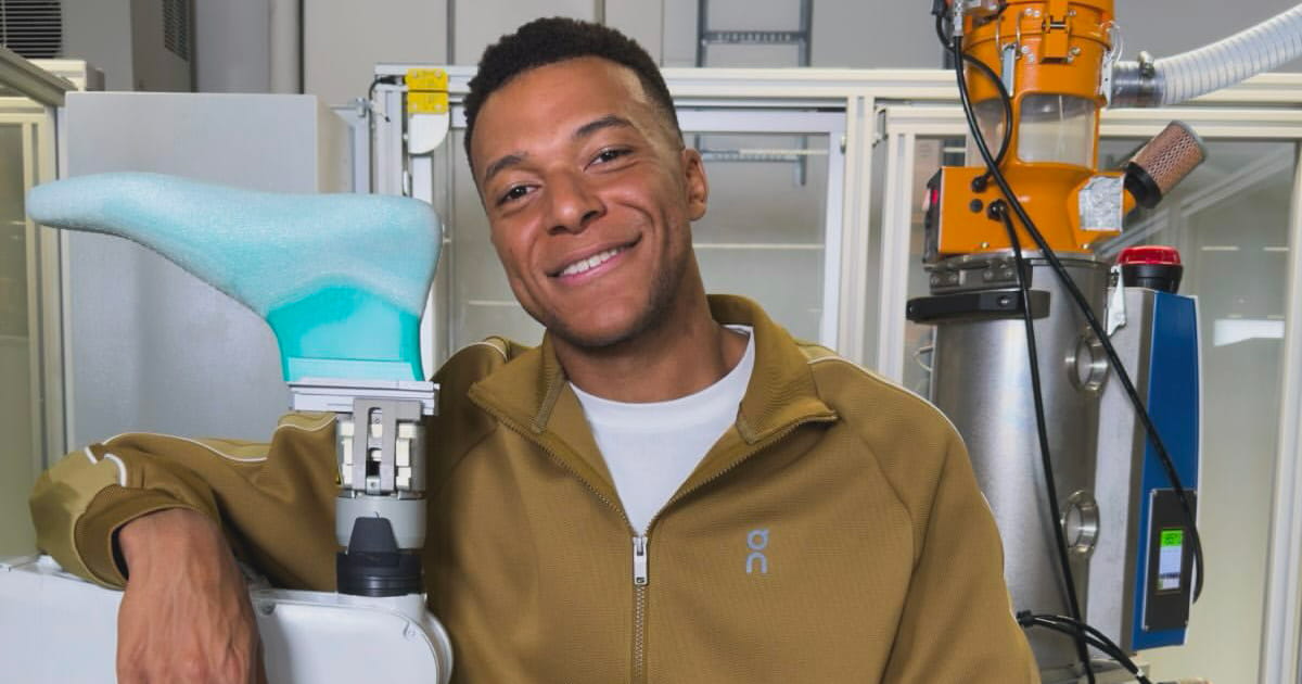 Kylian Mbappé quitte Nike et rejoint On le géant du running se lance à l’assaut du football Avec Kylian Mbappé qui quitte Nike, On fait du football une nouvelle étape de son expansion au-delà du running.