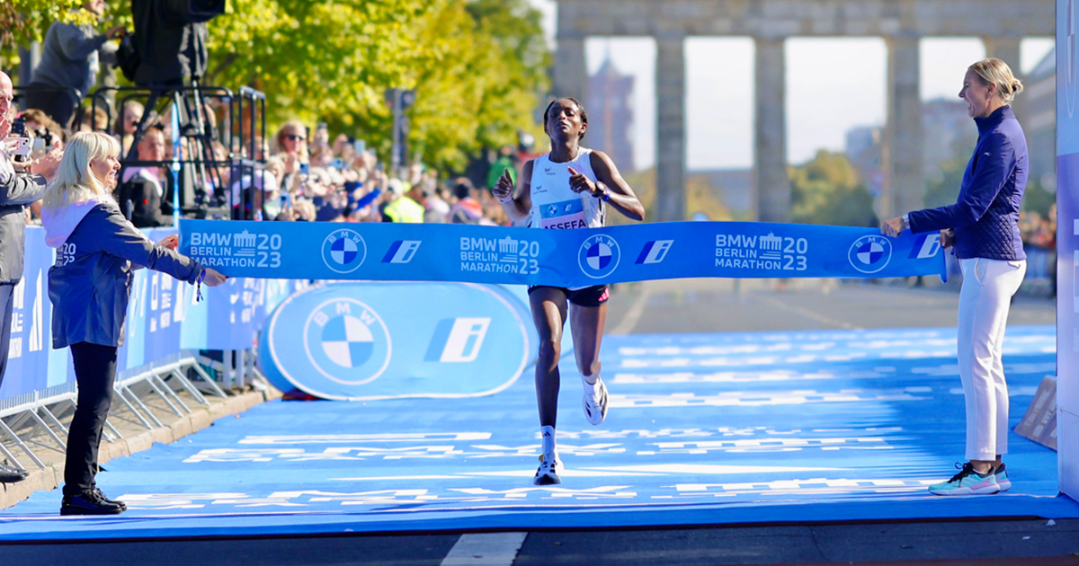 Marathon de Berlin 2026 les favoris Tigist Assefa Le Marathon de Berlin 2026 s’apprête à vivre sa 52e édition avec un plateau international de très haut niveau et la favorite Tigist Assefa.