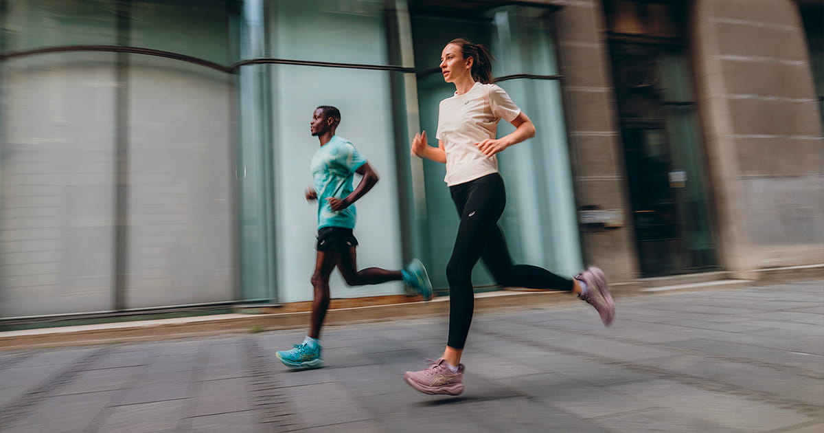 ASICS fait évoluer sa chaussure de running Gel-Nimbus 29 pour offrir encore plus de confort et de fluidité sur les longues distances.
